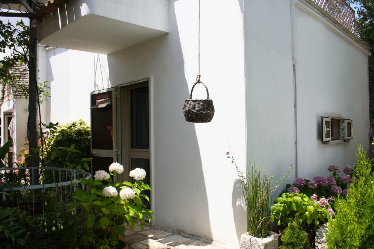 Mini Suite Alla Cascata Noci Exterior foto